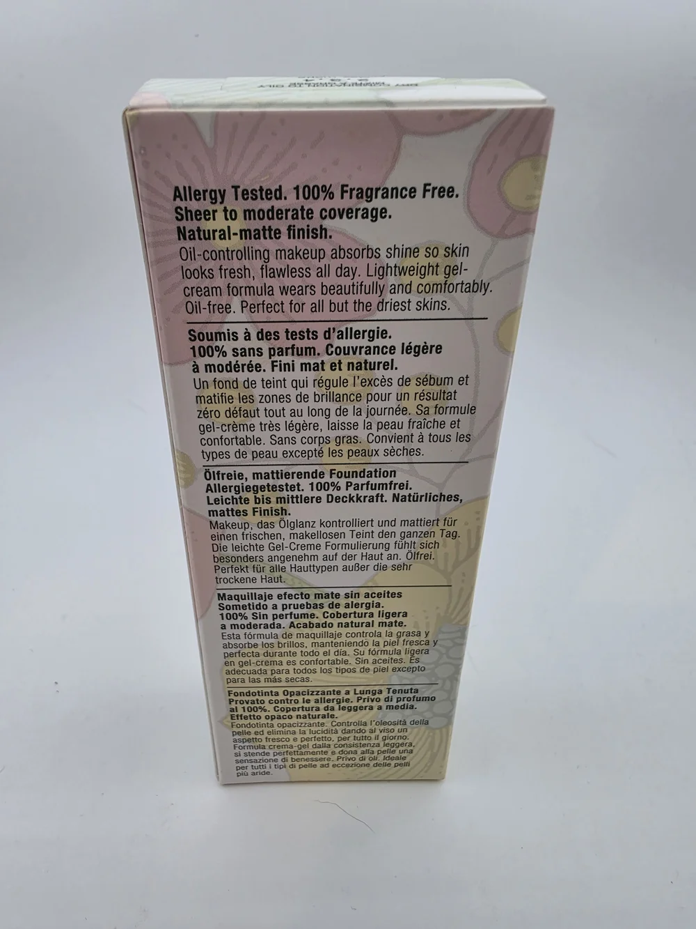 Clinique Stay-Matte Oil-Free Makeup — Floral Beige Packaging (WN 122 Clove)
